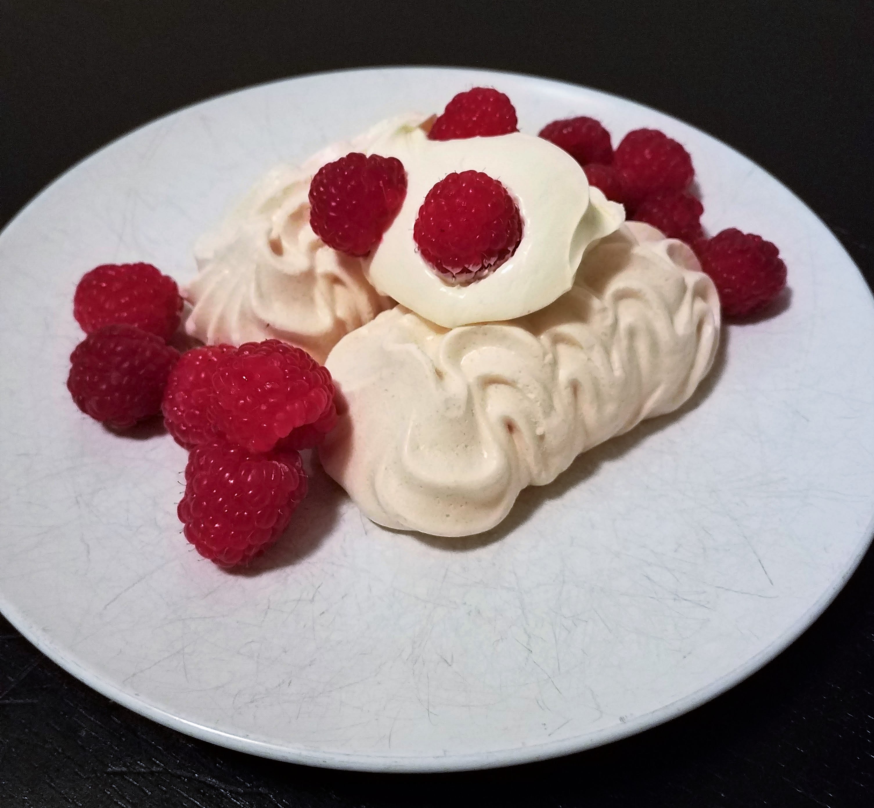 Meringues with Cream